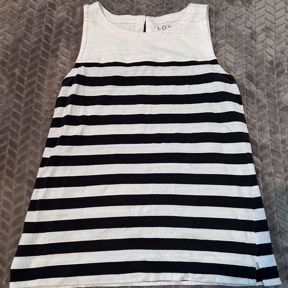 Black and white stripped tank top